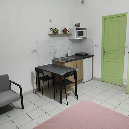 T1 Centre Apartmán *
