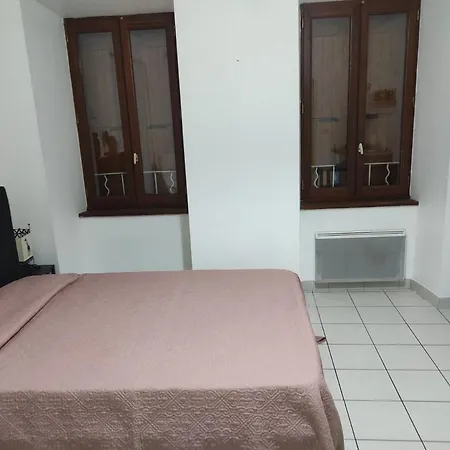 T1 Centre Apartmán *